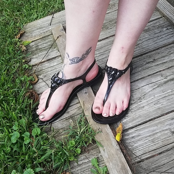 Express Sandals - Picture 2 of 3
